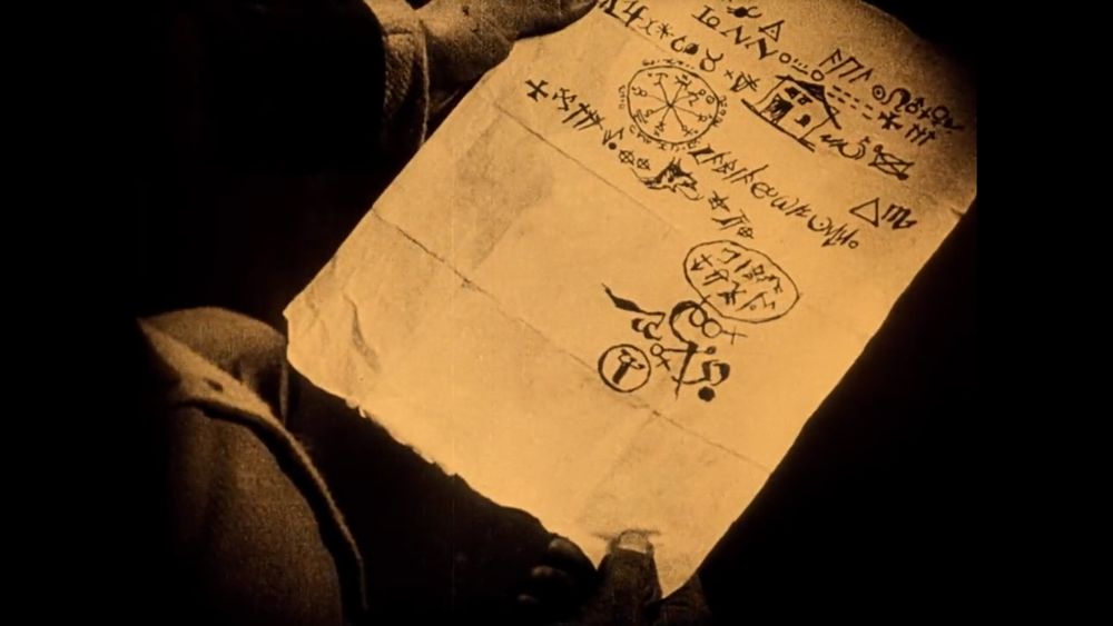 screenshot from Nosferatu 1922