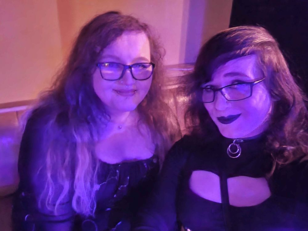 a selfie of Zee and Liv in a bar