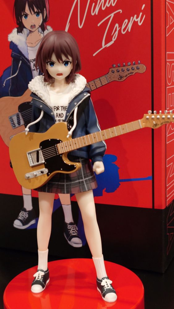 Figure of the character Nina from the anime Girls Band Cry 
