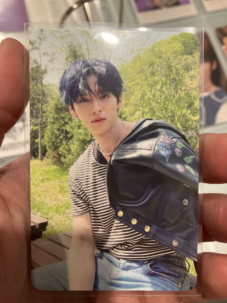 Lee Know MAXIDENT posed photocard