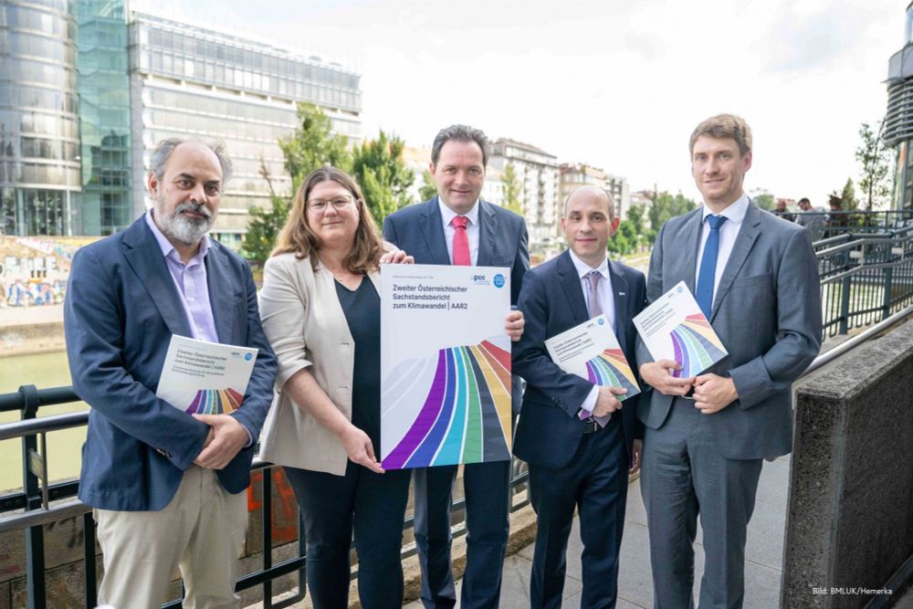📸 Von links nach rechts: Keywan Riahi Riahi (IIASA), Margreth Keiler (Universität Innsbruck), Umwelt- und Klimaminister Norbert Totschnig, Harald Rieder (BOKU University) und Daniel Huppmann (IIASA) © BMLUK Hemerka