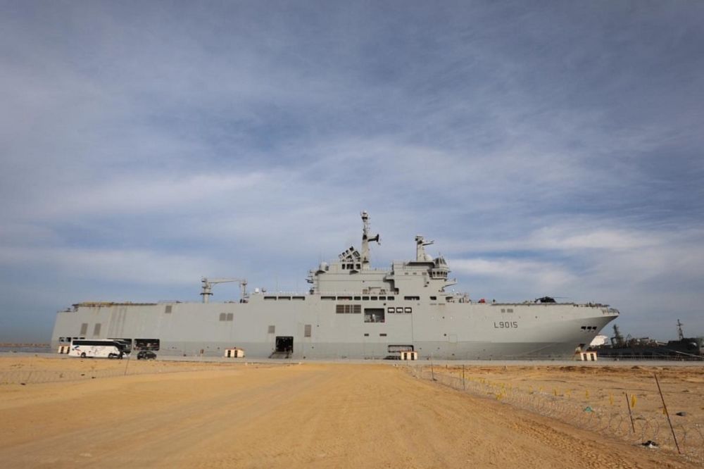 France says it is sending helicopter carrier to eastern Mediterranean