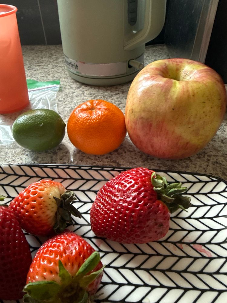 Fruits lime, Clementine Fuji, apple that’s enormous and strawberries hydroponic that are also enormous
