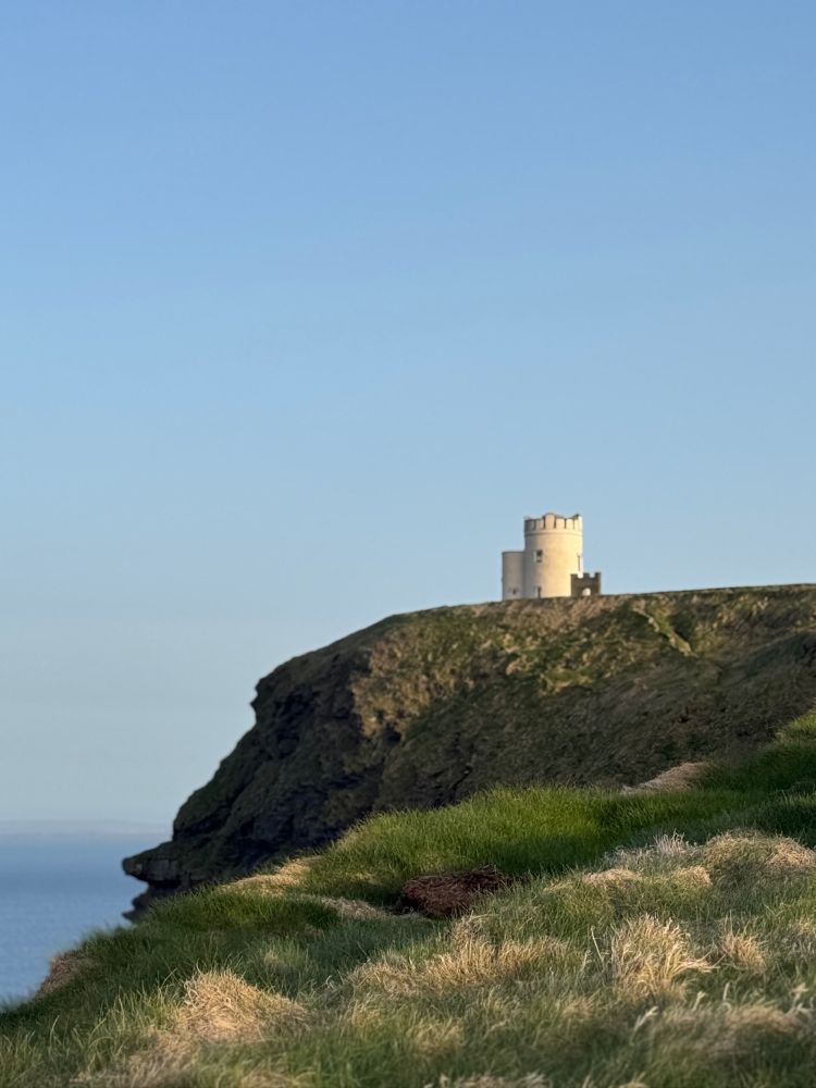 Image of the Light House at the Cliffs of Moher