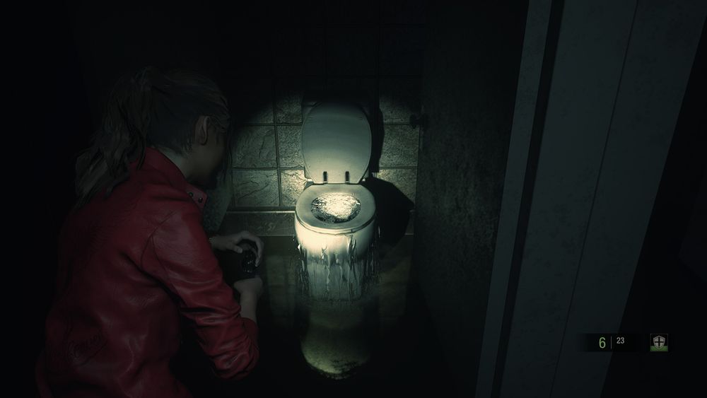 Screenshot of Resident Evil 2 (2019), Claire [2nd scenario]. Claire is aiming at an overflowing toilet in the women's bathroom of the R.P.D.