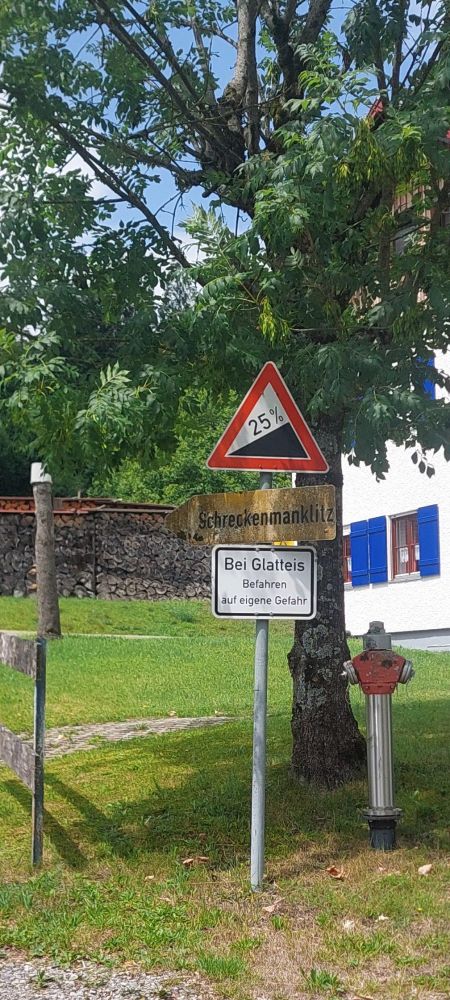 Verkehrsschild sagt 25% Anstieg