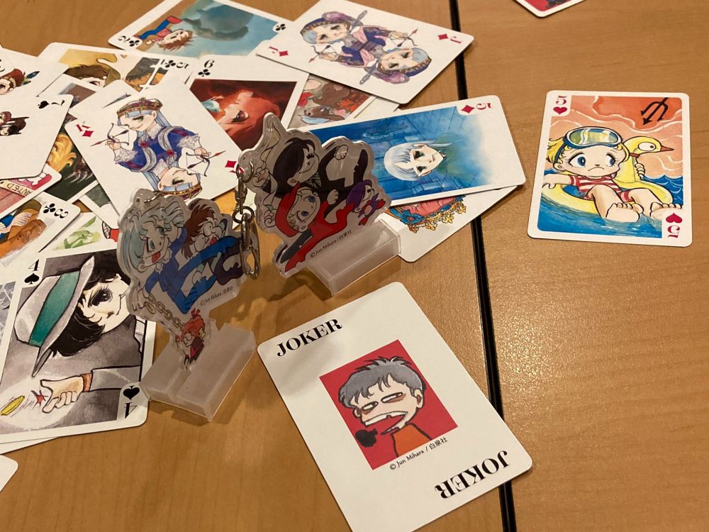 トランプとアクリルスタンド