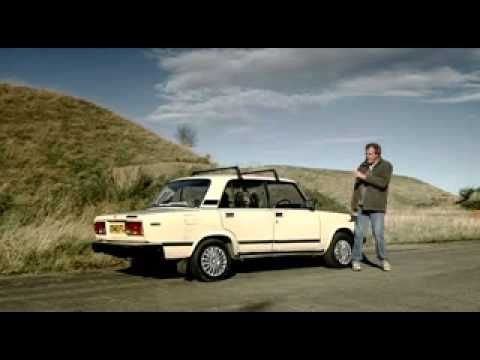 Jeremy Clarkson testing Lada's bodywork