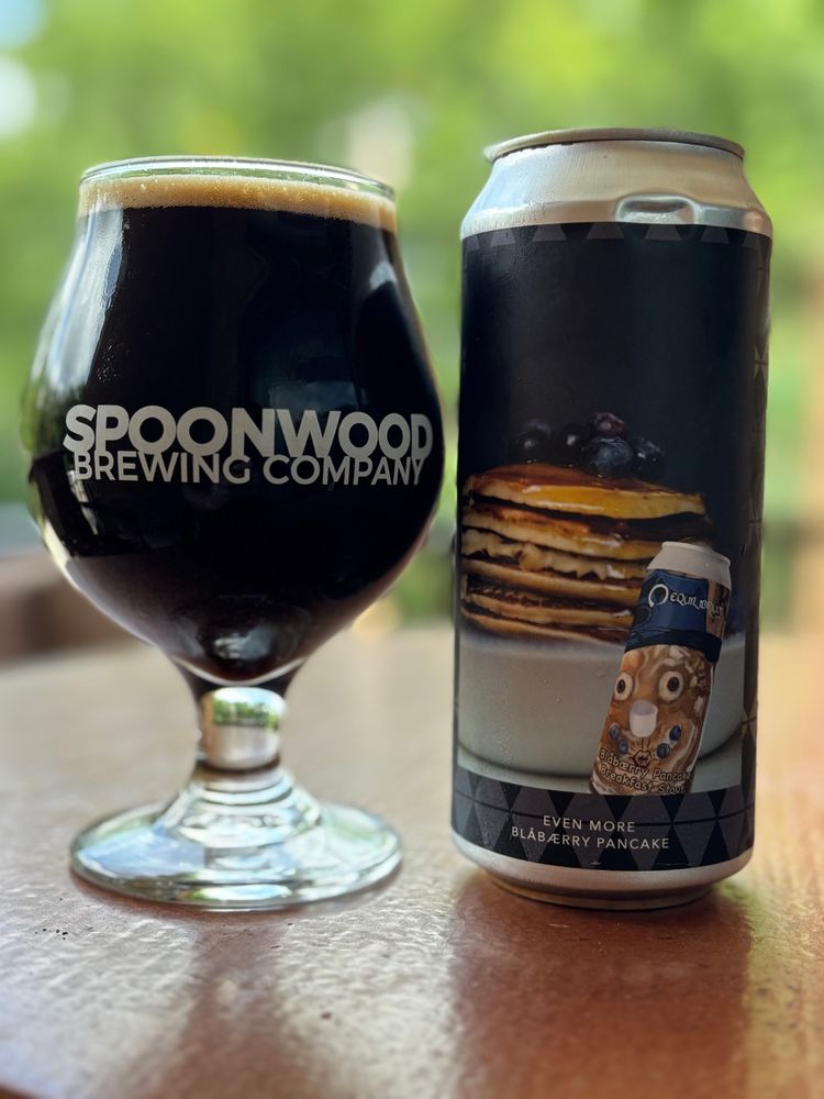 Stout poured into a glass
