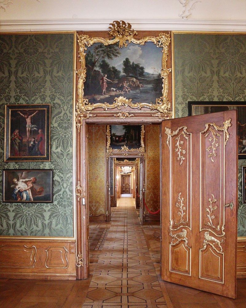 View of an enfilade in Fulda's city palace.