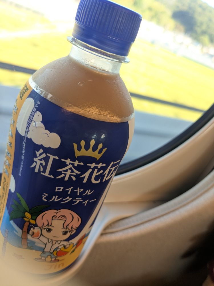 車窓と紅茶花伝