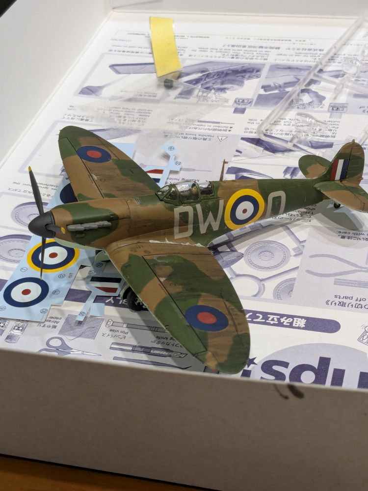 塗料はファレホです。つや消しはMr.さんの缶スプレー。