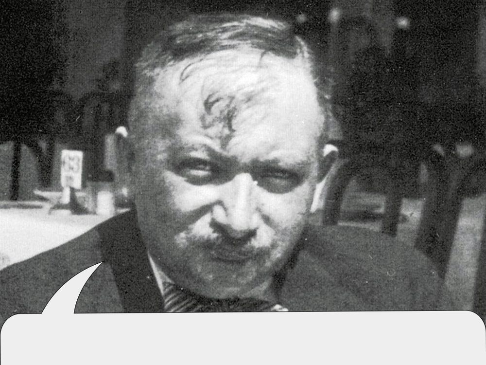 Jospeh Roth with speech bubble to skeet