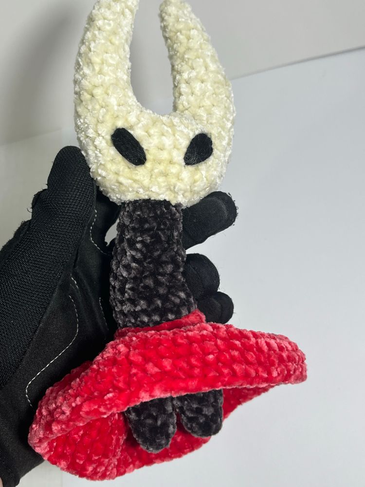 foto da hornet de croche mas com o vestido mais baixo