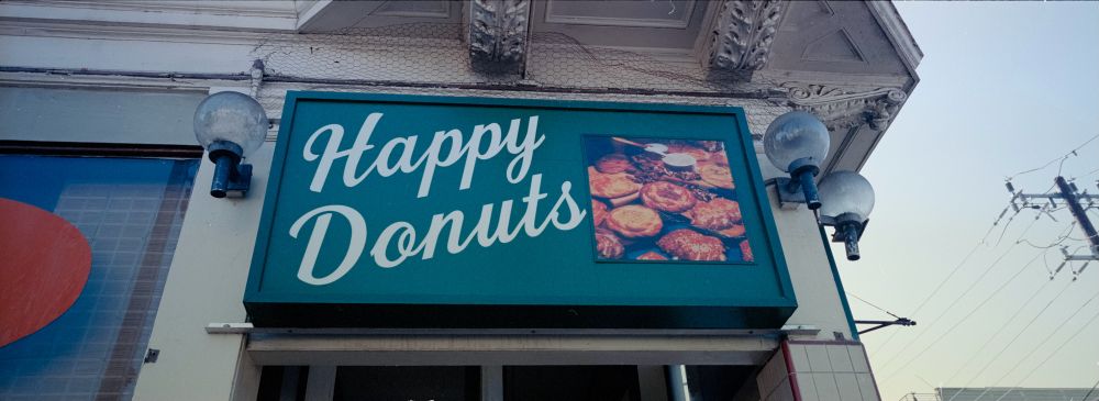 Happy donuts exterior 