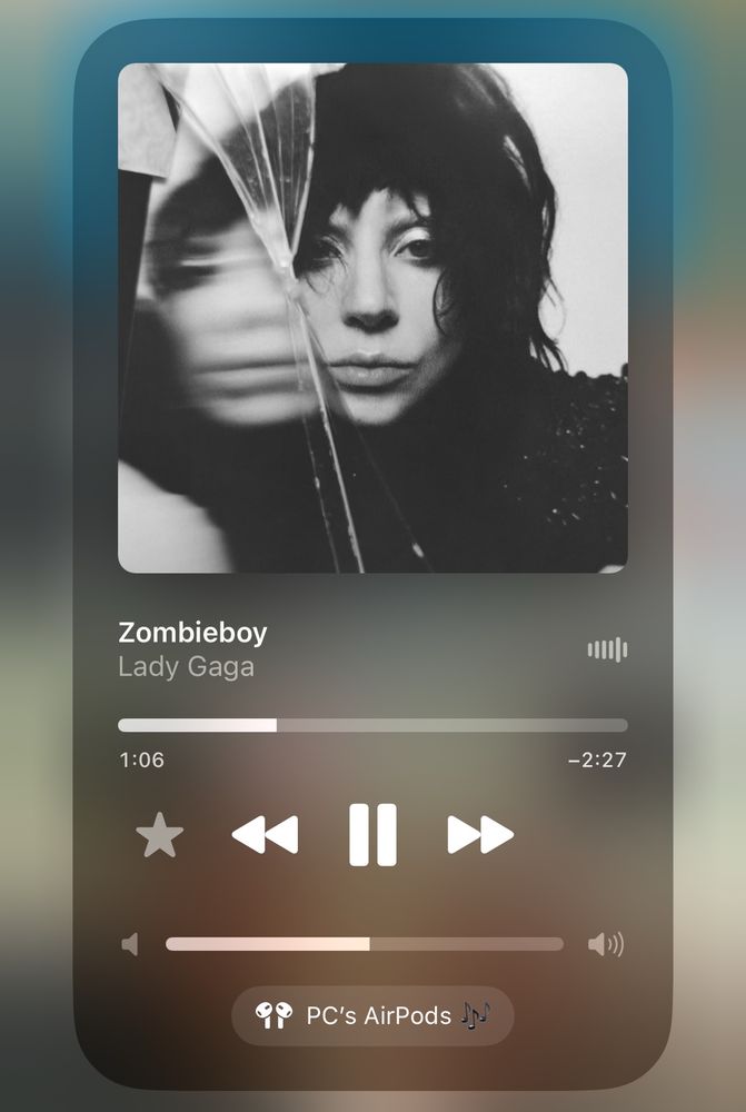 Screenshot of Zombieboy by Lady Gaga being played.