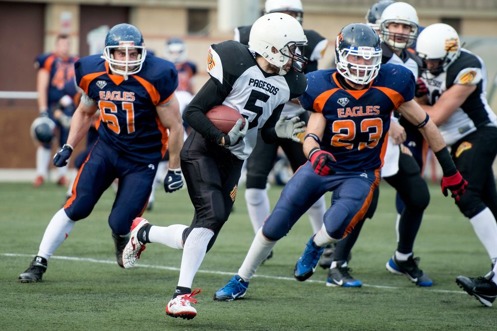 Barcelona Pagesos and Vilafranca Eagles during a friendly game