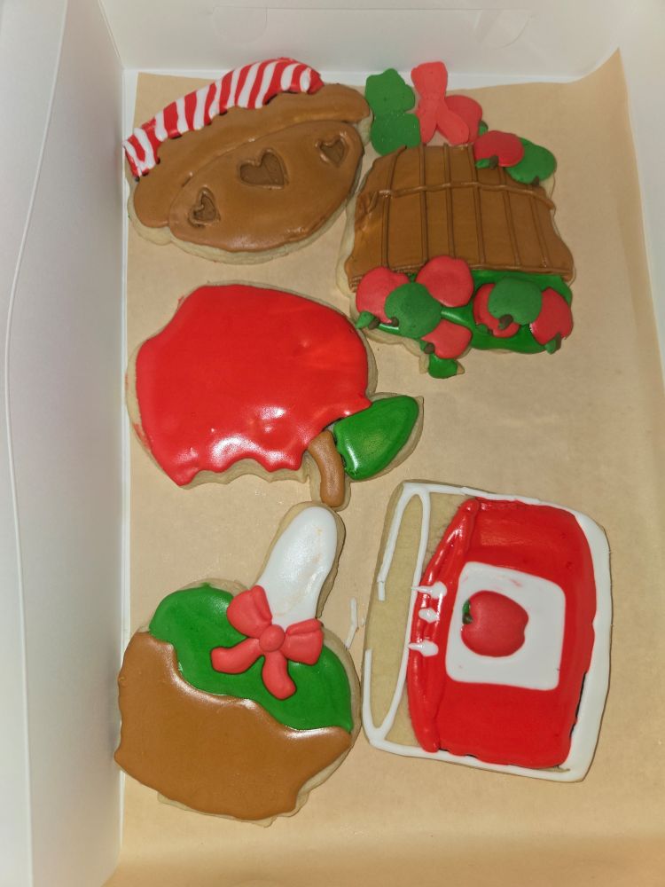 6 apple themed cookies
