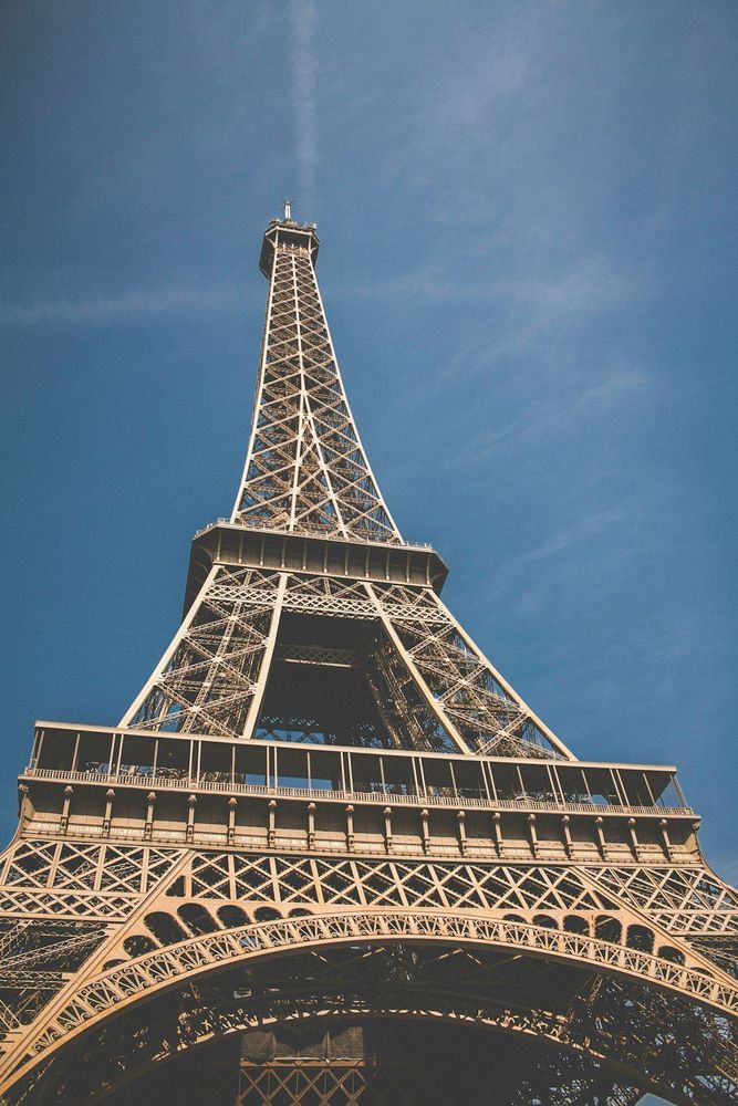 photo of the Eiffel Tower, Paris
