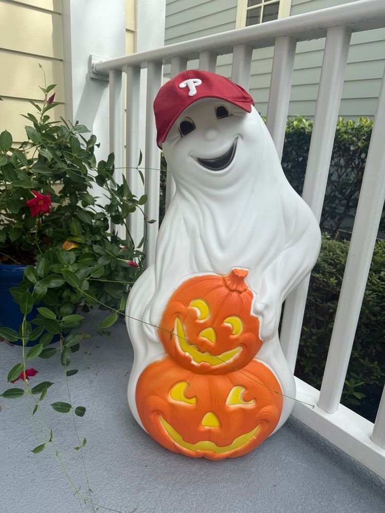 Ghost wearing Phillies hat