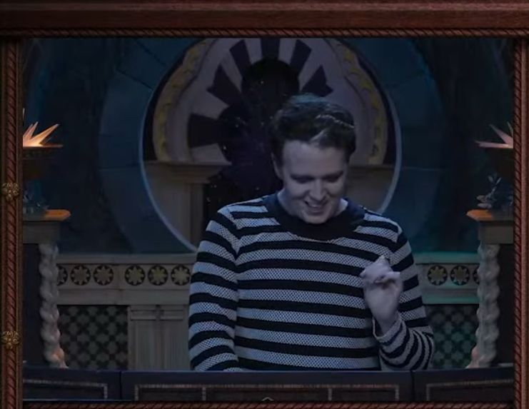 Brennan Lee mulligan dressed as the hamburgerler