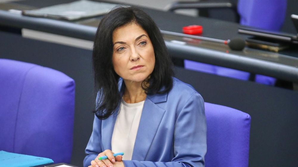 Verteidigungsminister Pistorius bleibt der Star des Forsa-Politikerrankings. Viele Vertrauenspunkte büßen hingegen Wirtschaftsministerin Reiche und CDU-Fraktionschef Spahn ein. Schlecht sieht es auch ...