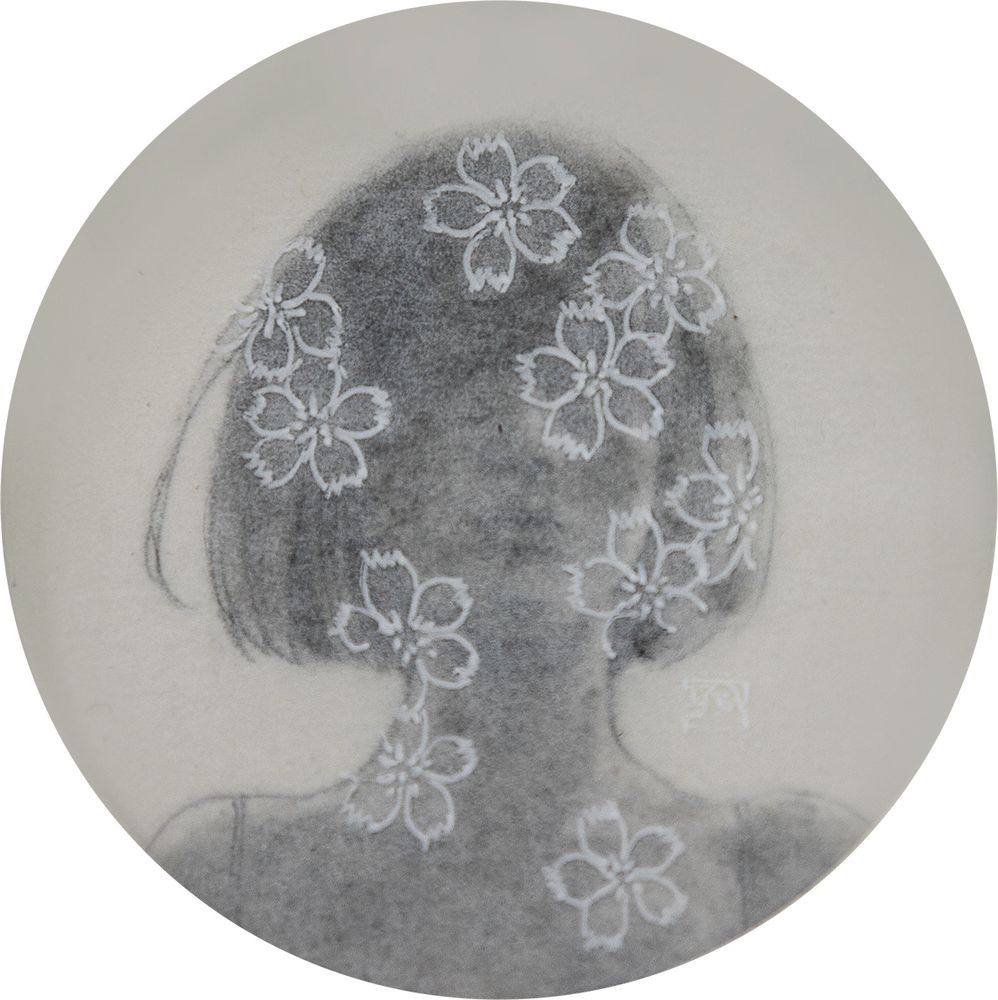 Nadeshiko 2
3x3 inches Graphite mixed media

Blurry woman’s portrait overlaid with nadeshiko flower