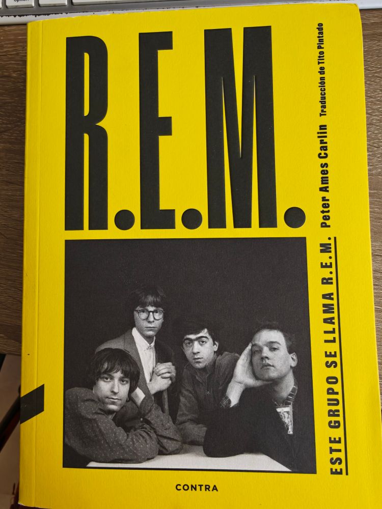Portada de Este grupo se llama R.E.M.