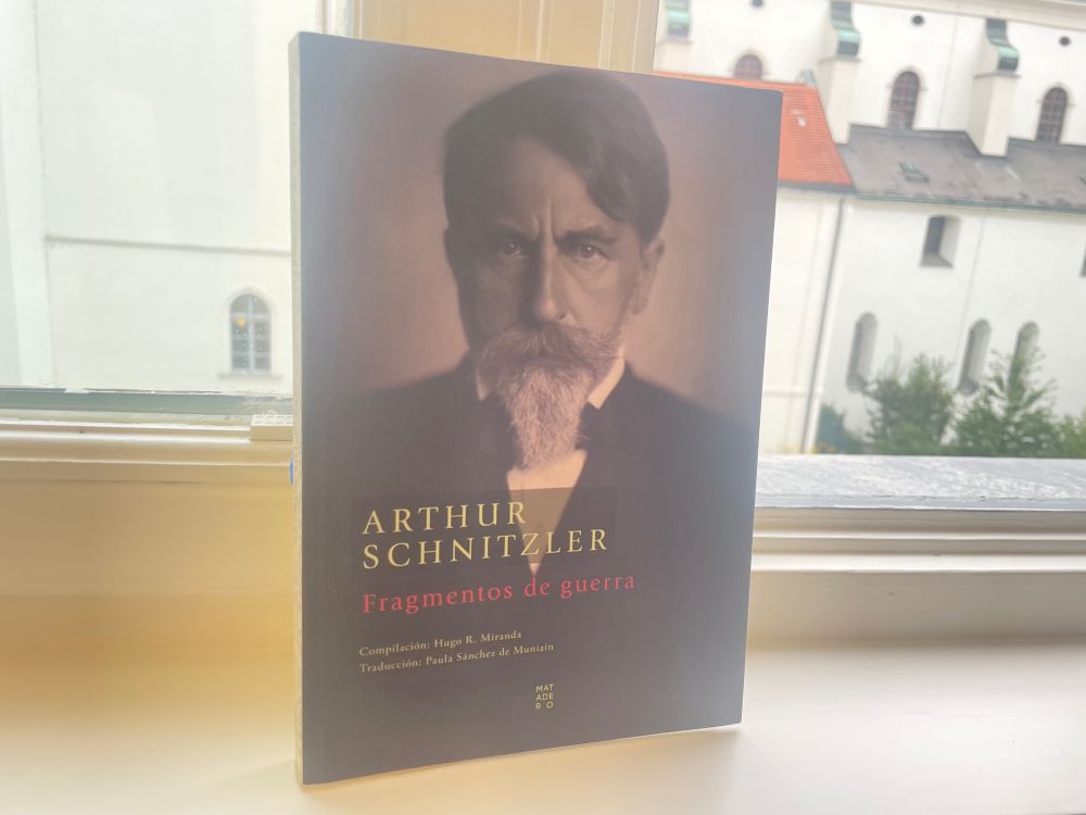 Das erste von Hugo Miranda herausgegebene Buch "Fragmentos de guerra", mit einer Auswahl an Schnitzler-Texten