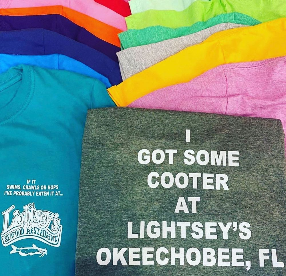 IF IT
SWIMS, CRAWLS OR HOPS I'VE PROBABLY EATEN IT AT...
LIGHTSEY’S SEAFOOD RESTAURANT
I GOT SOME COOTER
AT LIGHTSEY'S OKEECHOBEE, FL