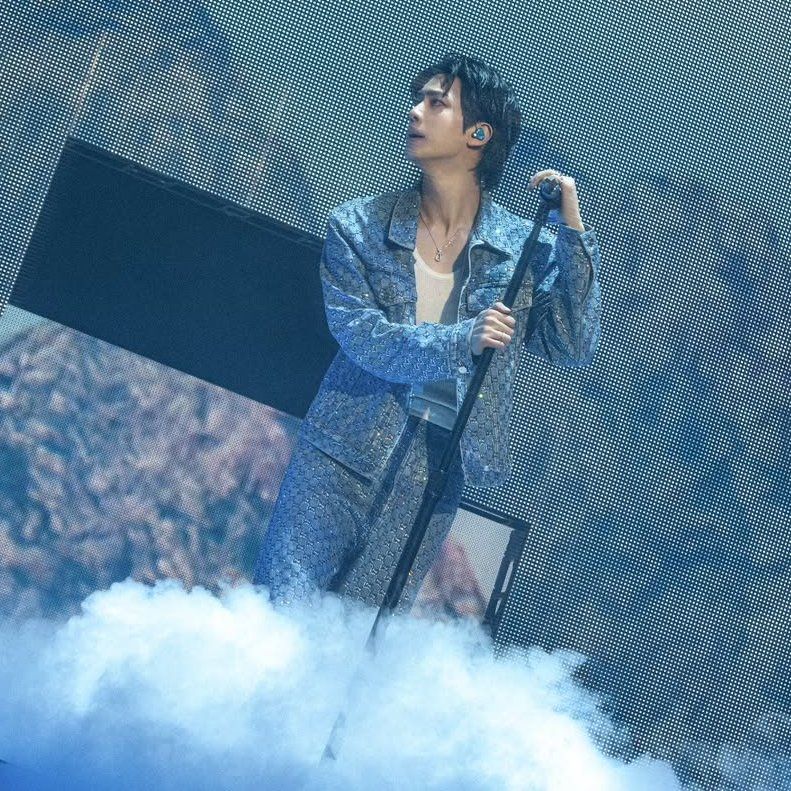 Jin's "With the Clouds" has surpassed 40 MILLION streams on Spotify!

▶ — https://open.spotify.com/track/5RdKO1lsHG9jhbG03LL7cv

CONGRATULATIONS JIN
#진 #Jin_Echo #WithTheClouds