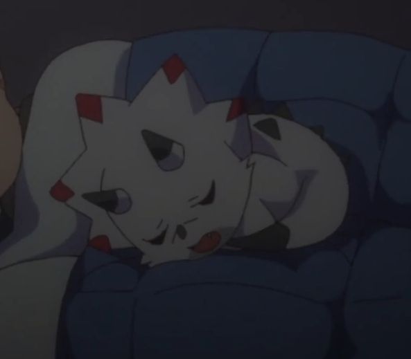 b  ggammammon  ssleeping chrlflef 
curledho in a little qbball