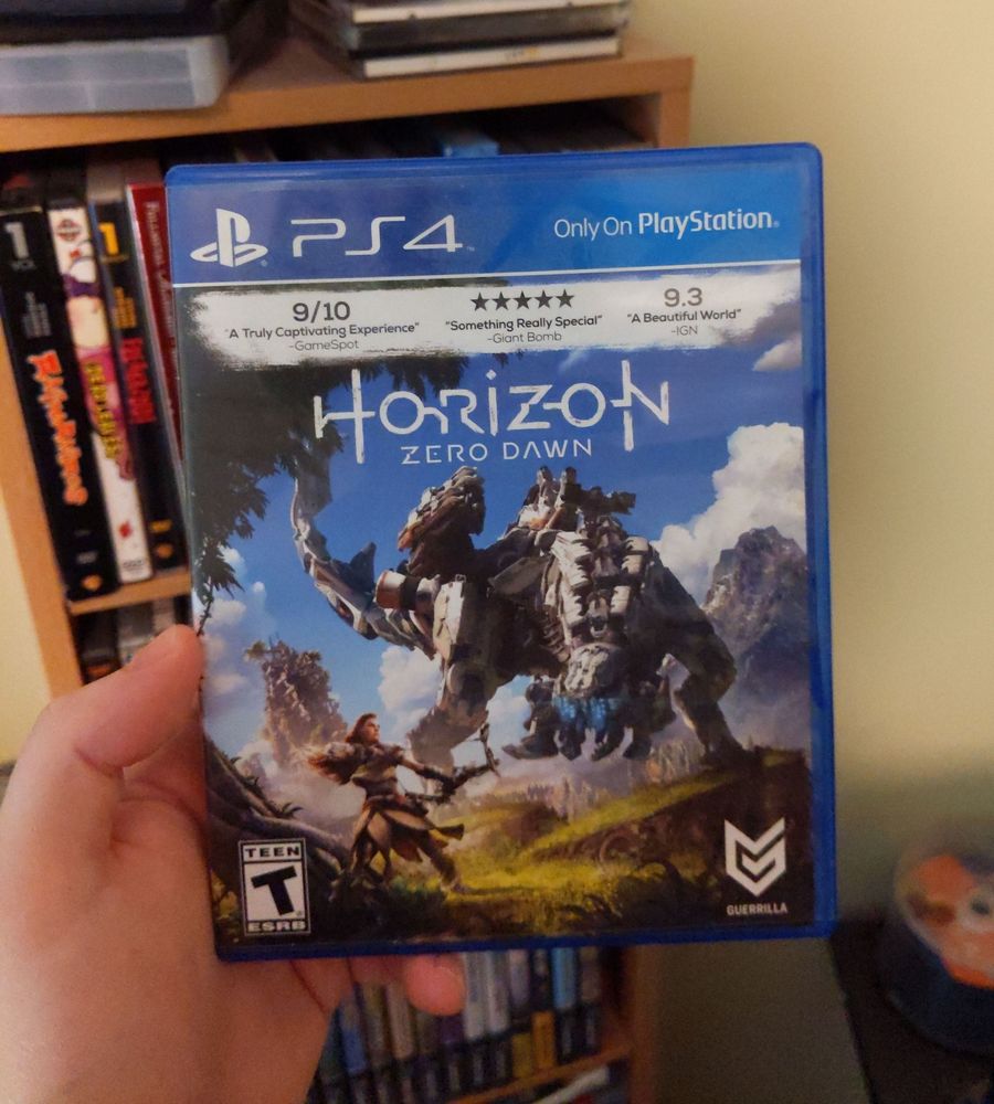 the box for a copy of Horizon Zero Dawn on PS4