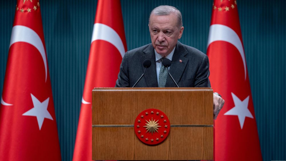 Cumhurbaşkanı Erdoğan: İmralı kararı, terörün tasfiyesini hızlandıracak bir karar

AKP'den Hüseyin Yayman, MHP'den Feti Yıldız ve DEM Parti'den Gülistan Koçyiğit, bu hafta içinde İmralı Adası'na giderek PKK lideri Abdullah Öcalan ile görüşecek
