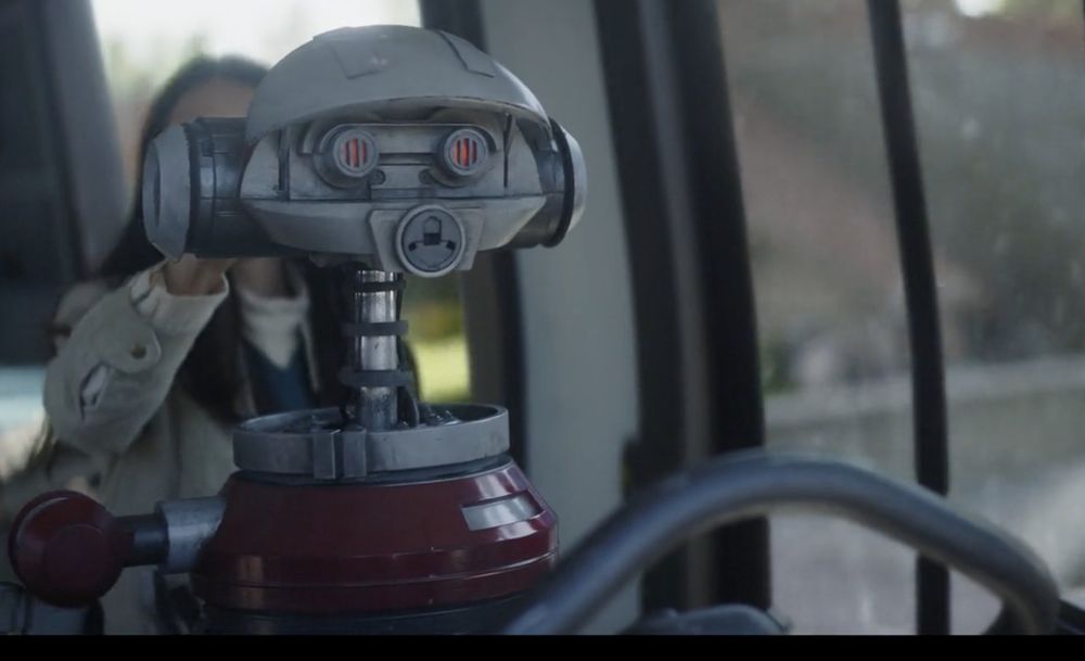 RX-droid bus driver from Skeleton Crew
