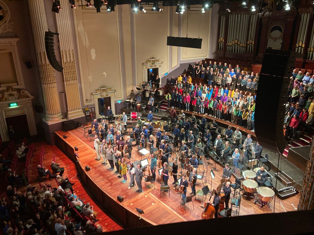RNSO and performers taking a bow at the Usher Hall