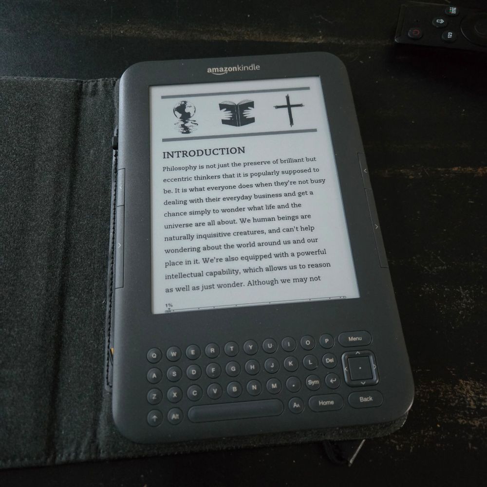 Amazon 3rd Generation Kindle Keyboard E-Reader