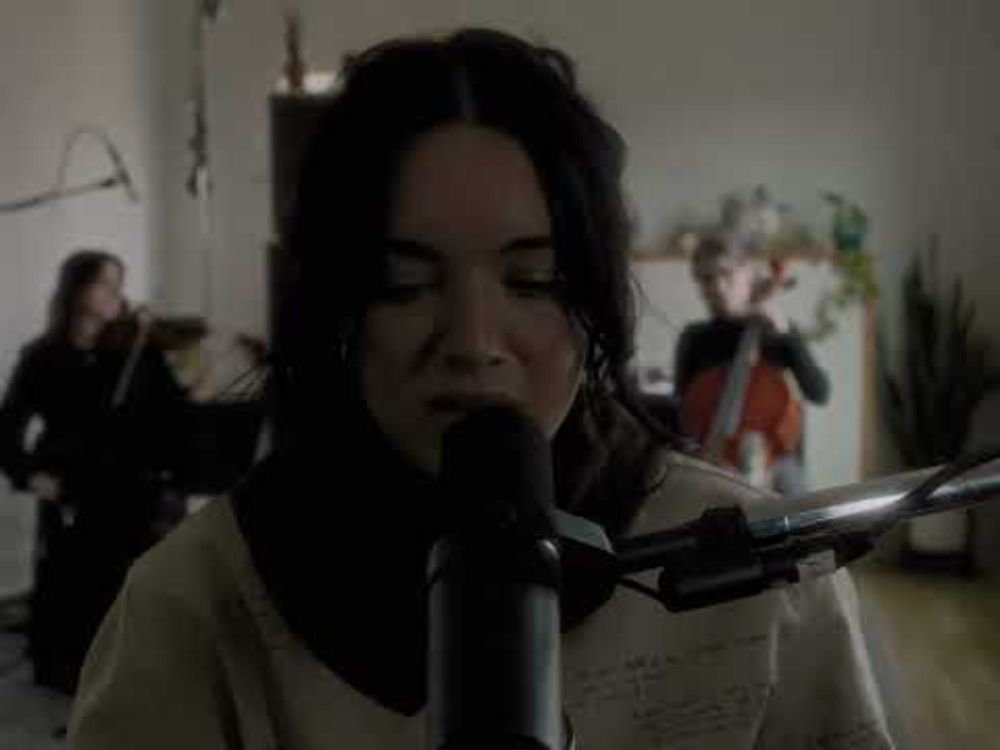 Amelia McLean – Harmless feat. Fox Den Strings (Recorded live at Fox Den Studios)