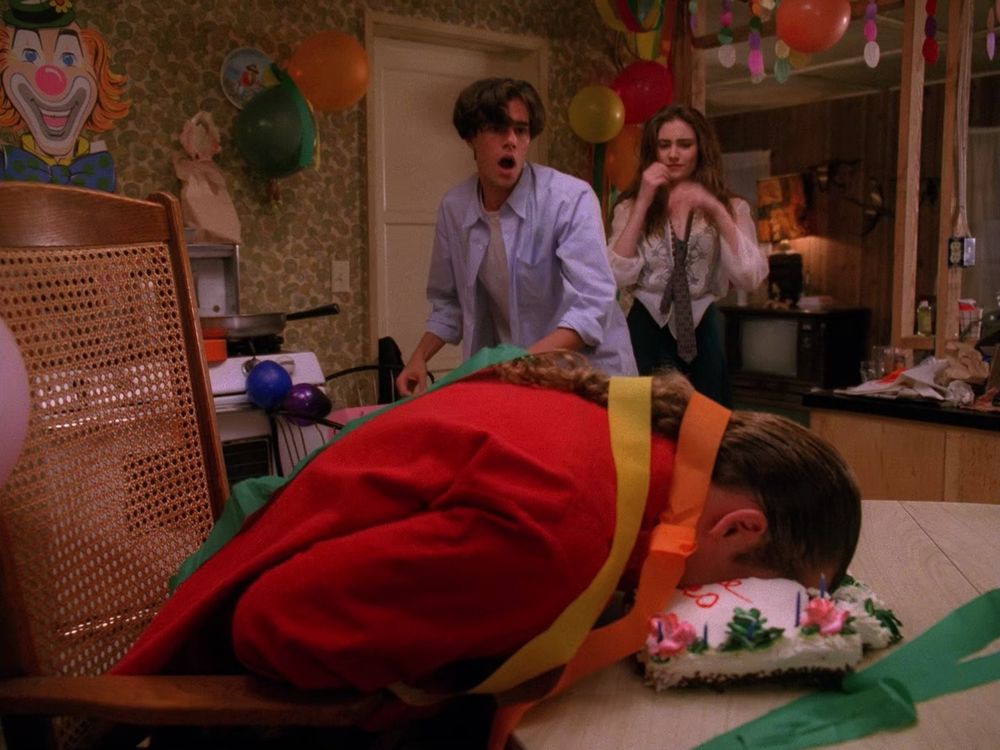 Happy Birthday Leo. Twin Peaks S02E06 - Demons.