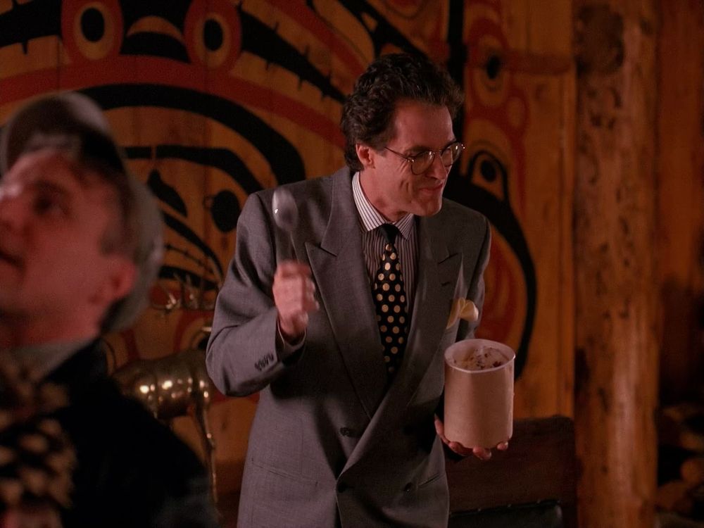 Jerry and Ben, with ice cream. (Ben and Jerry’s?). Twin Peaks S01E07 - Realization Time.
