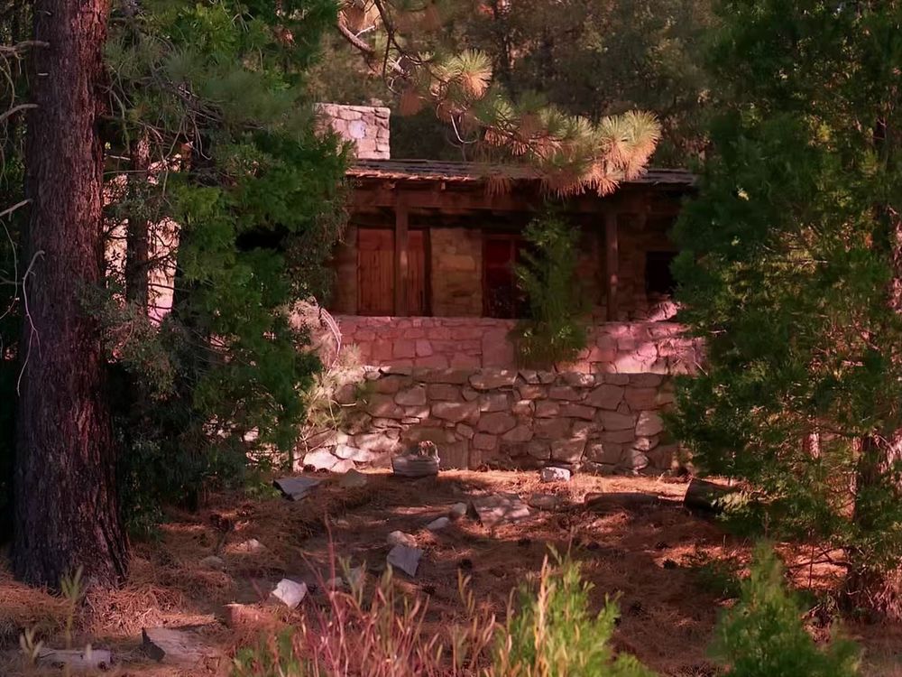 A secluded cabin in the woods. Twin Peaks S01E06 - Cooper’s Dreams.
