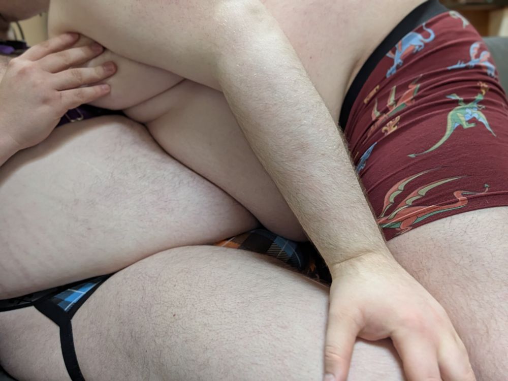 Tano and fae cuddling, pressing bellies together