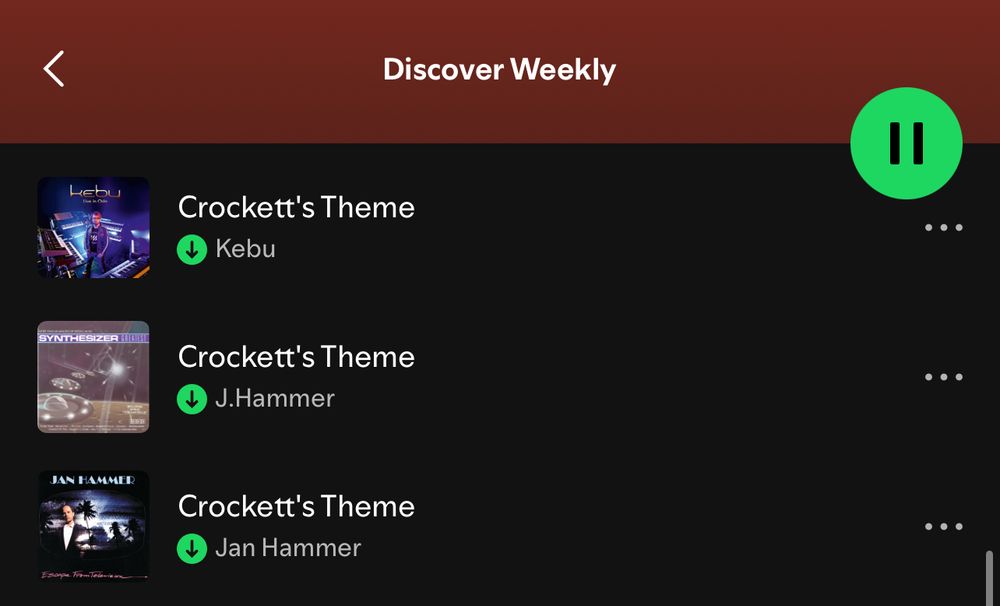 screenshot aus der spotify app. es wird in der playlist "mix der woche" ("discover weekly") dreimal der gleiche titel hintereinander (von verschiedenen interpreten) angezeigt. 