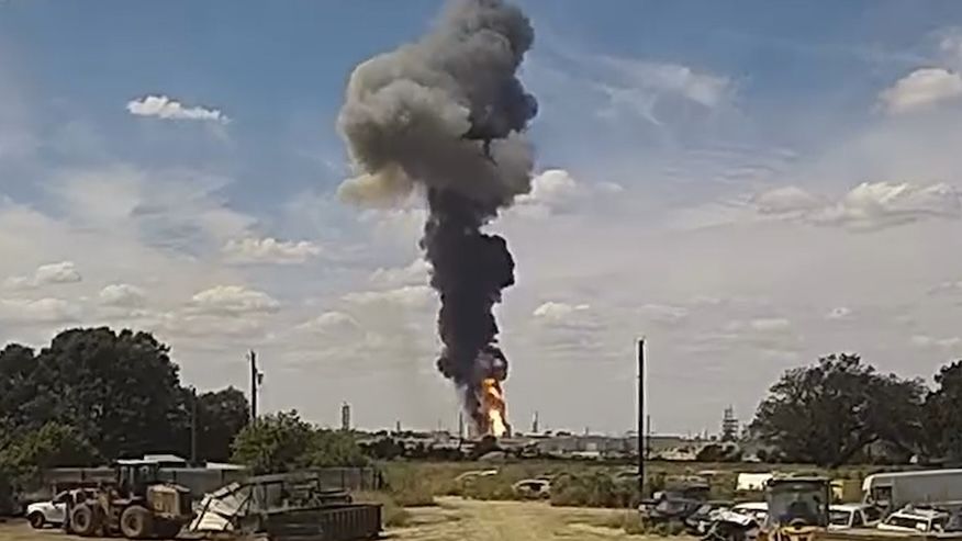 Explosion du premier étage d'Alpha le 29/09/2025 - crédit : caméra d'un garage 