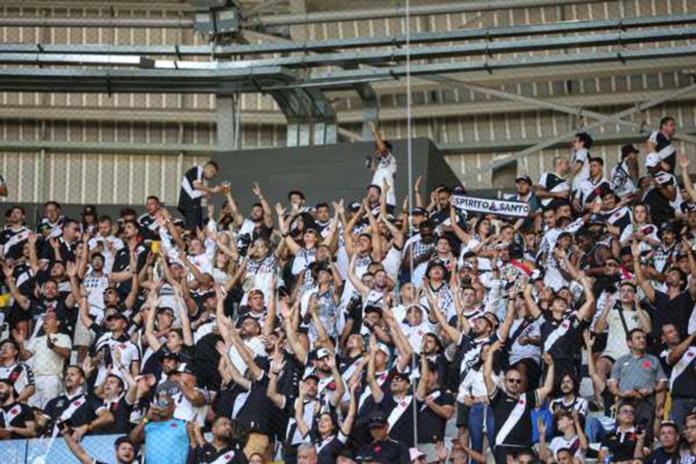 Vasco tentou negociar aumento de carga com o Atlético-MG; venda abre com ingresso a R$ 325