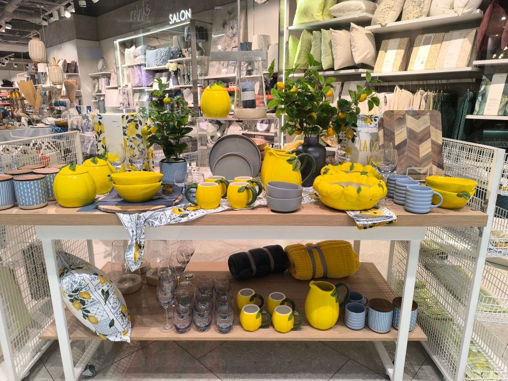 Shop window full of lemon-shaped ceramics