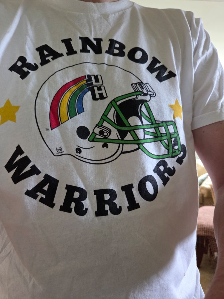 University of Hawaii Rainbow Warriors t shirt