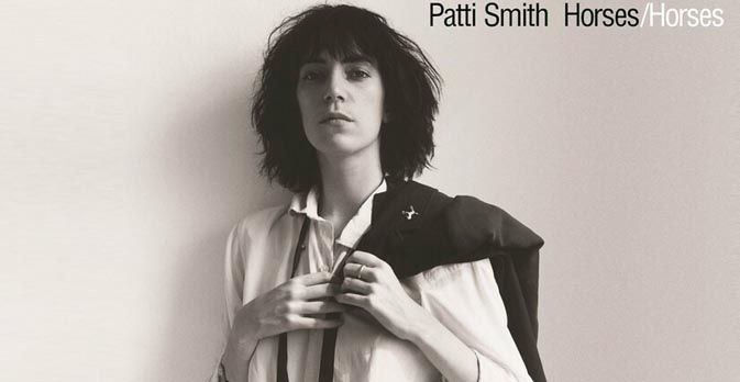 Patti Smith celebra "Horses": la scaletta del concerto di Bergamo

A cinquant’anni dalla pubblicazione di "Horses", Patti Smith celebra la lunga storia e l’influenza del suo album d’esordio con una serie di concerti speciali del tour "Horses 50th Anniversary", che farà tappa anche in Italia per una sola data: il 10 ottobre 2025 alla ChorusLife Arena di Bergamo.