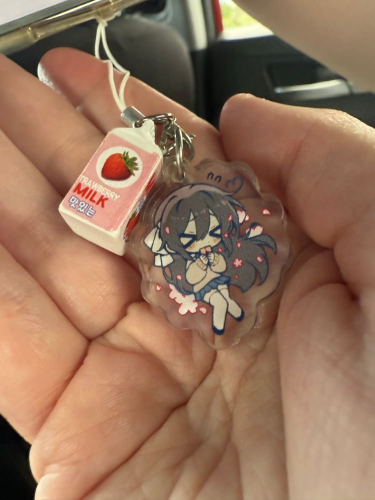 Mini Snow phone charm from Teacuppity
