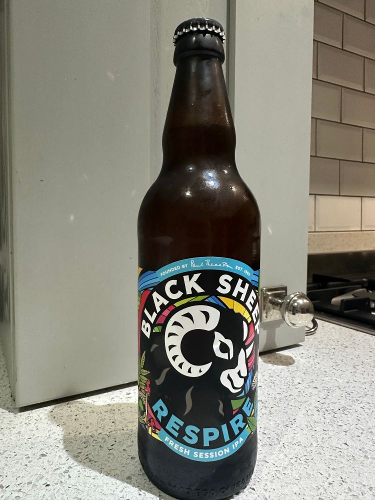 Black sheep respire bottle of IPA